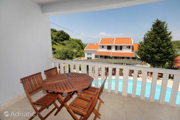 Apartmani s bazenom pogodni za obitelji s djecom Kampor, Rab - 3214