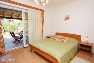 Family-friendly apartments with swimming pool Banjol, Rab - 3215