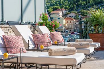 Rooms Tisno, North Dalmatia