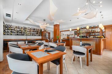 Rooms Tisno, North Dalmatia