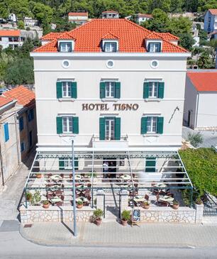 Rooms Tisno, North Dalmatia