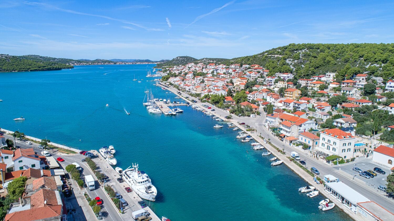 Rooms Tisno, North Dalmatia