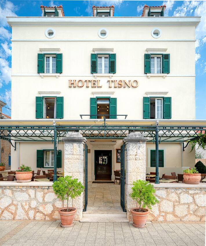 Rooms Tisno, North Dalmatia