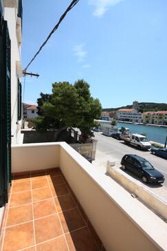 Rooms Tisno, North Dalmatia