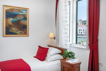 Rooms Tisno, North Dalmatia