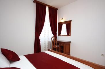 Rooms Tisno, North Dalmatia