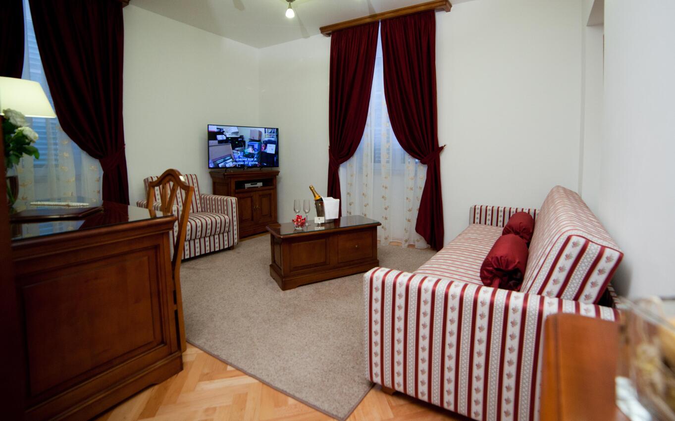Room - S-3219-b