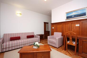 Rooms Tisno, North Dalmatia