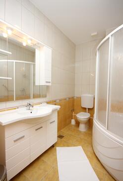 Rooms Tisno, North Dalmatia