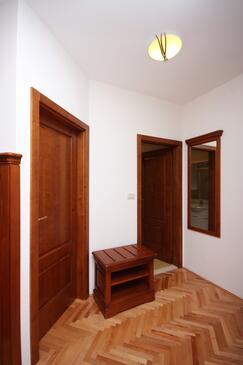 Rooms Tisno, North Dalmatia