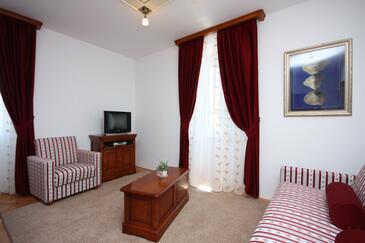 Rooms Tisno, North Dalmatia