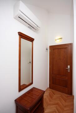 Rooms Tisno, North Dalmatia