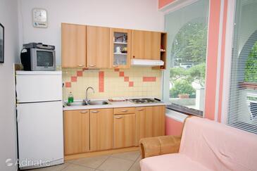 Apartmani s parkingom Baška, Krk - 3225