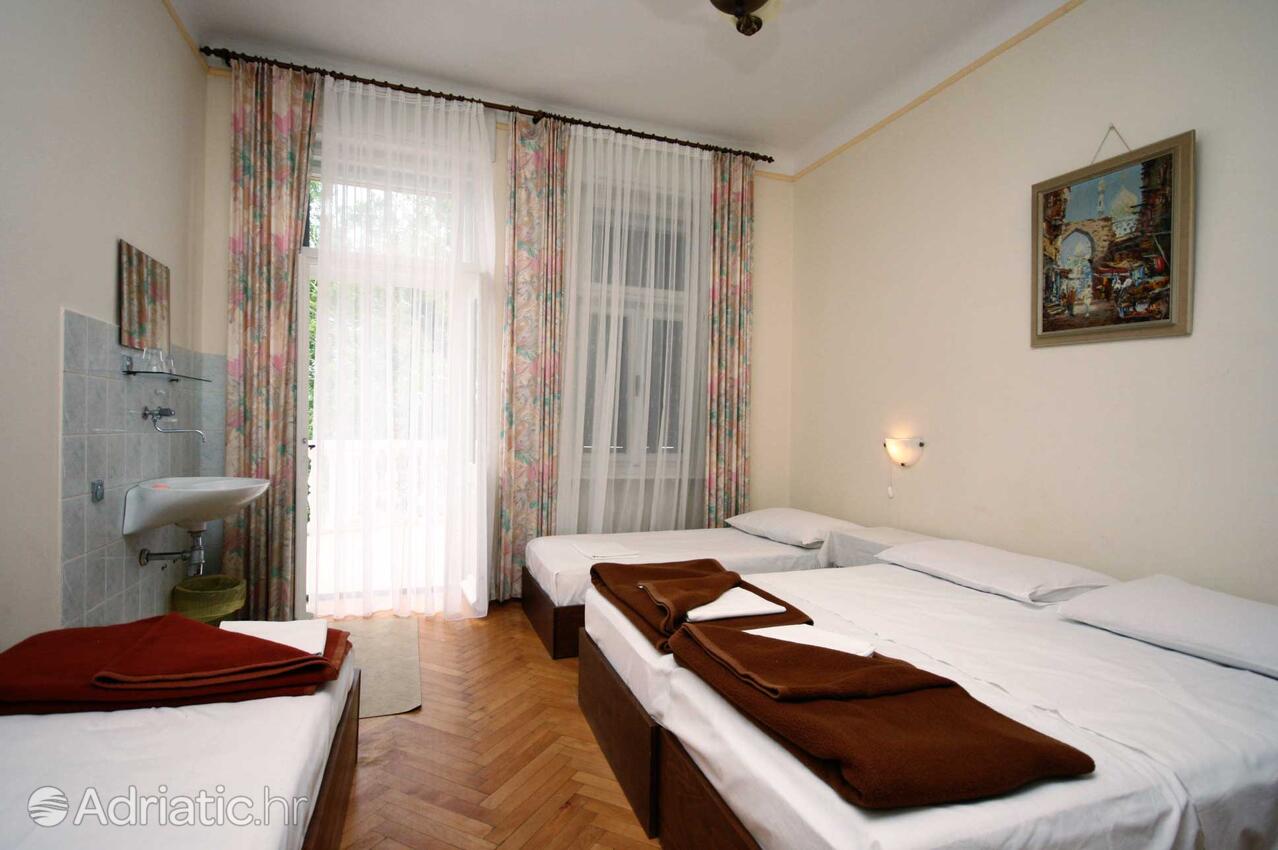 S-3236-d - Privatunterkunft - Zimmer am Meer Crikvenica