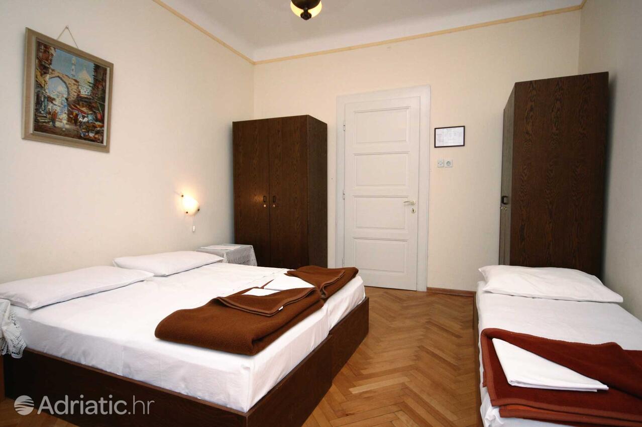 S-3236-d - Privatunterkunft - Zimmer am Meer Crikvenica