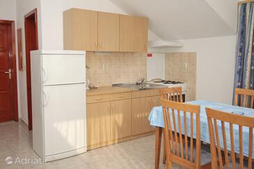 Apartmani uz more Postira, Brač - 3244