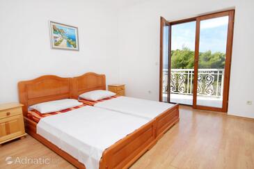 Apartmani s parkingom Hvar - 3245
