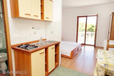 Apartmani s parkingom Hvar - 3245