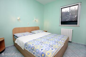 Apartmaji z bazenom za družine z otroci Zaton, Zadar - 3247