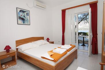 Apartmaji in sobe ob morju Vinjerac, Zadar - 3248