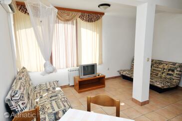 Apartments by the sea Rtina - Miletići, Zadar - 3257