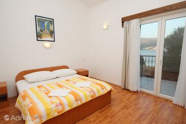 Apartments by the sea Rogoznica - 3262