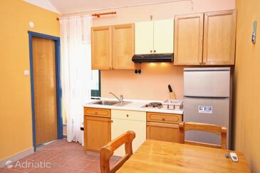 Apartments and rooms by the sea Rogoznica - 3266