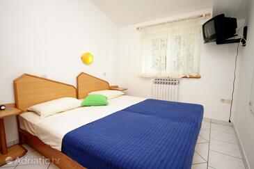 Apartamente cu piscină potrivite pentru familiile cu copii Petrcane, Zadar - 3268