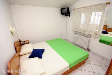 Apartamente cu piscină potrivite pentru familiile cu copii Petrcane, Zadar - 3268