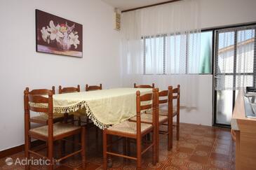 Family-friendly apartments with swimming pool Sukošan, Zadar - 3273