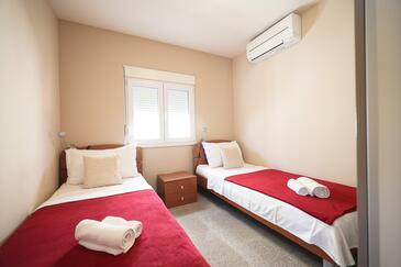 Apartmanok a tenger mellett Petrcane, Zadar - 3285