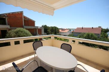 Apartmaji s parkingom Novalja, Pag - 3294 Adriatic.hr