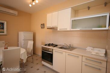 Apartments with parking space Novalja, Pag - 3294