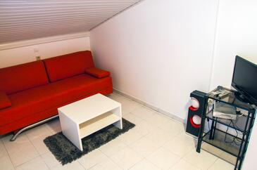 Novalja, Pokój dzienny w zakwaterowaniu typu apartment, zwierzęta domowe są dozwolone i WiFi.