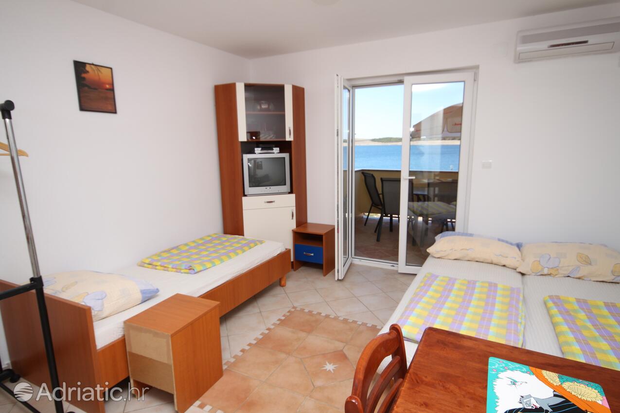 Apartments by the sea Povljana, Pag - 3316