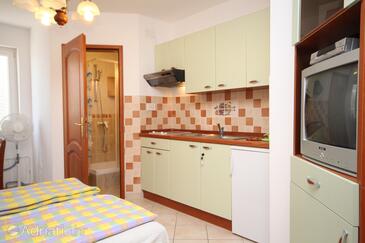 Apartmaji ob morju Povljana, Pag - 3316