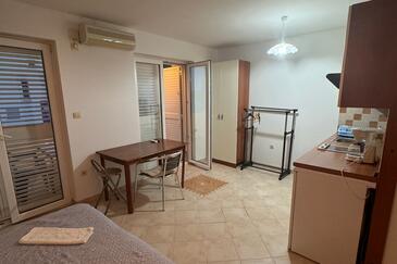 Apartments by the sea Povljana, Pag - 3316