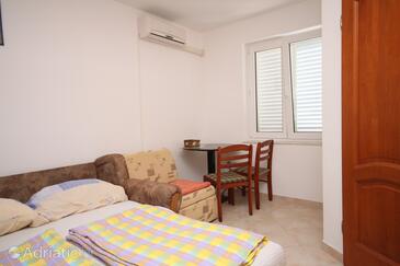 Apartments by the sea Povljana, Pag - 3316