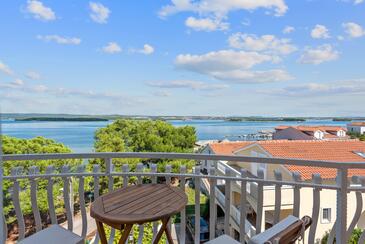 Family-friendly apartments with swimming pool Kraj, Pašman - 334