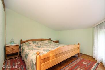 Lejligheder med pool egnet til familier med børn Kraj, Pasman - 334