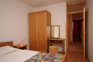 Apartments with terrace Novigrad, Istria