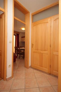 Apartments with terrace Novigrad, Istria