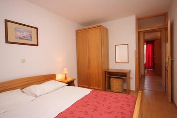 Apartments with terrace Novigrad, Istria