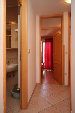 Apartments with terrace Novigrad, Istria