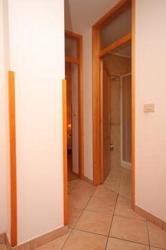 Apartments with terrace Novigrad, Istria