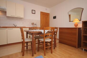 Apartments with terrace Novigrad, Istria