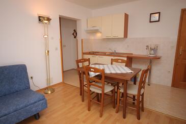 Apartments with terrace Novigrad, Istria