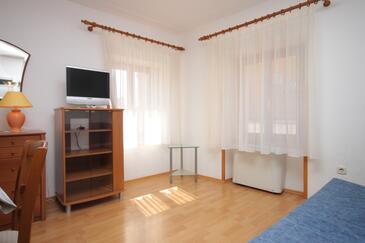 Apartments with terrace Novigrad, Istria