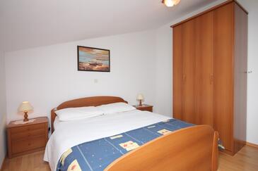 Apartments with terrace Novigrad, Istria