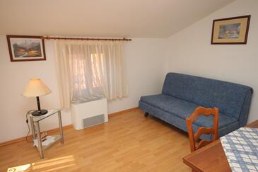 Apartments with terrace Novigrad, Istria